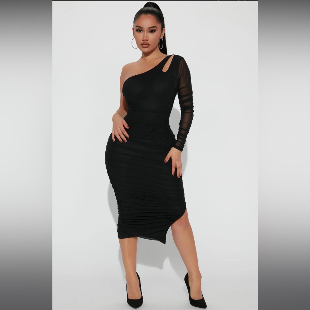 Fashion Nova Black One-Shoulder Dress